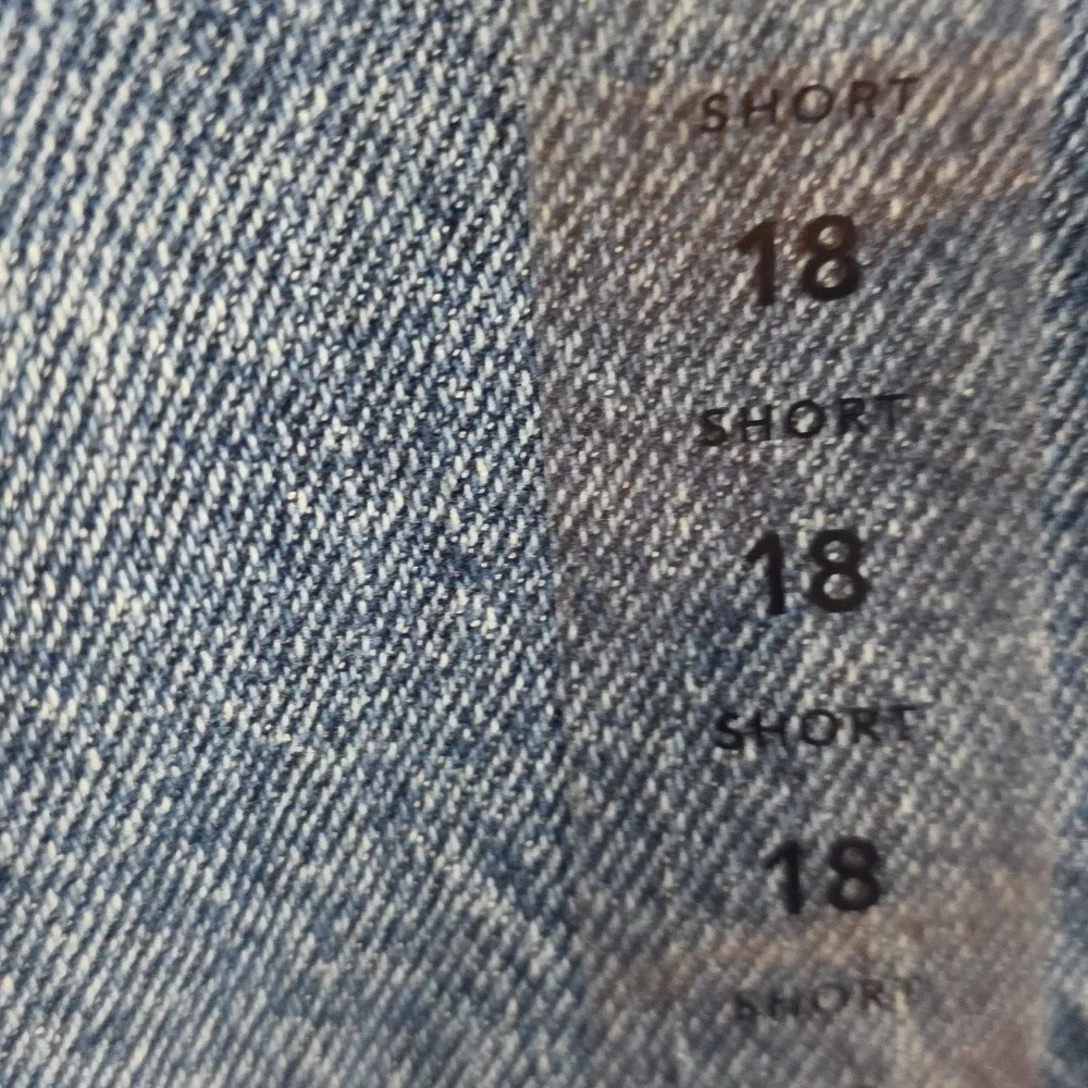 NWT American Eagle Super High-Rise Straight Jeans Womens Distressing Sz 18/34x29 - Picture 5 of 14